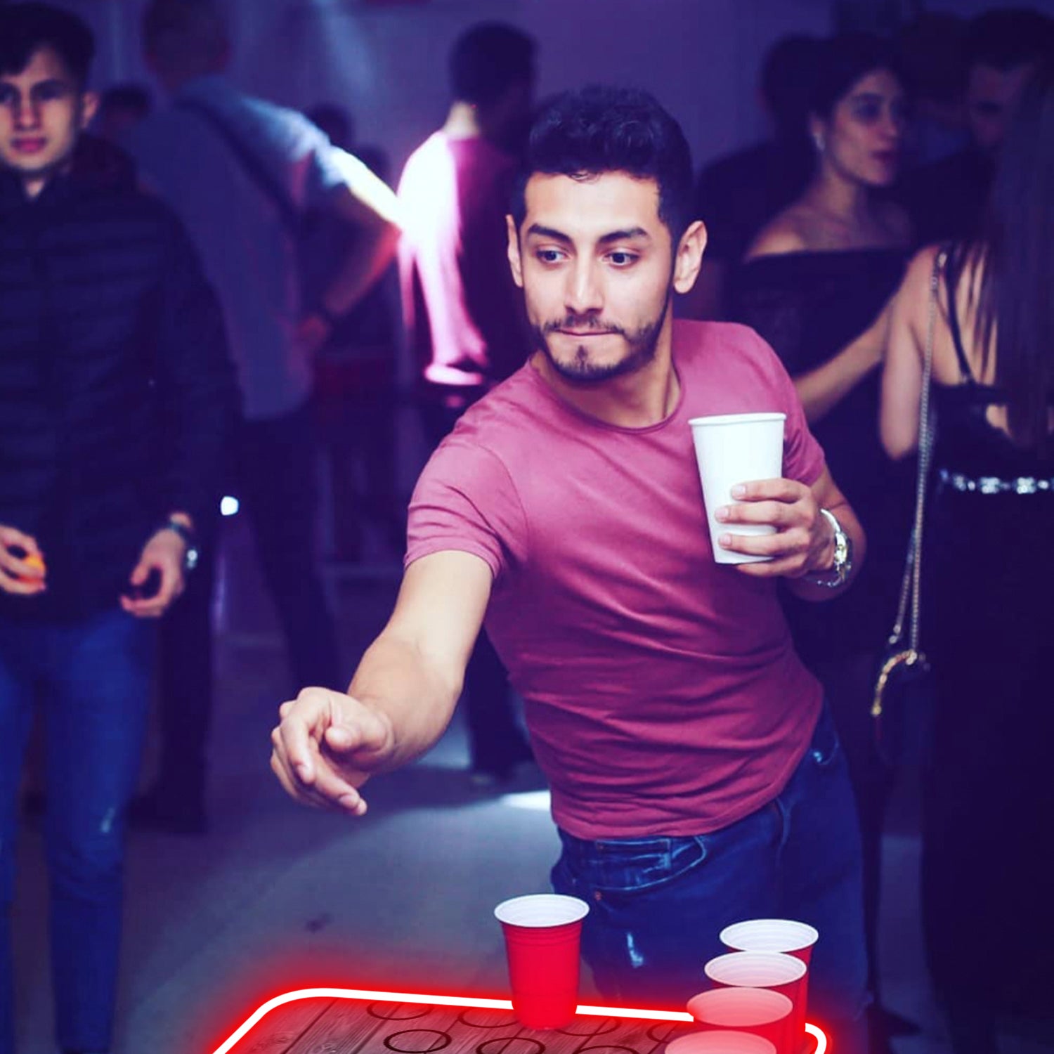 Table Beer Pong Lumineuse Old School – Pack Kit Complet