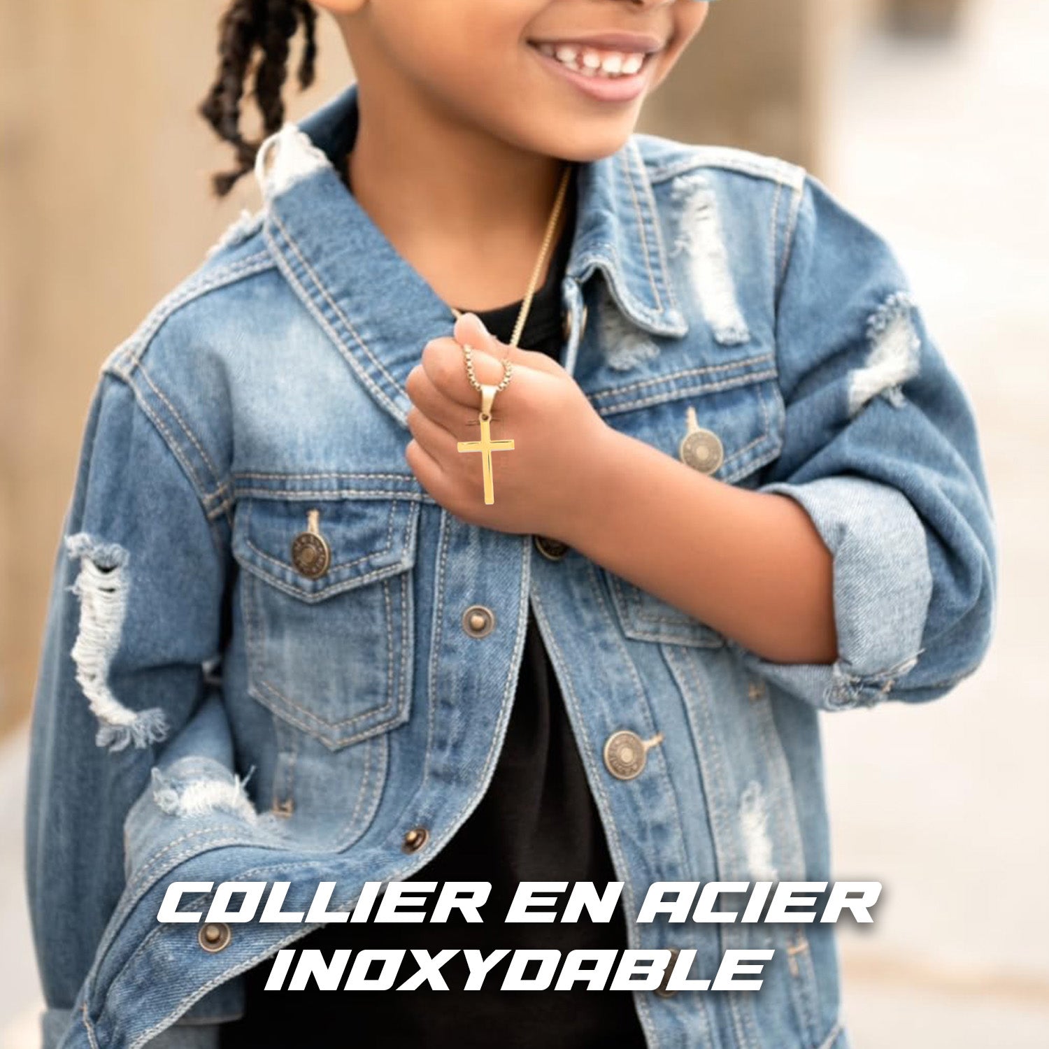 Collier Doré avec Croix