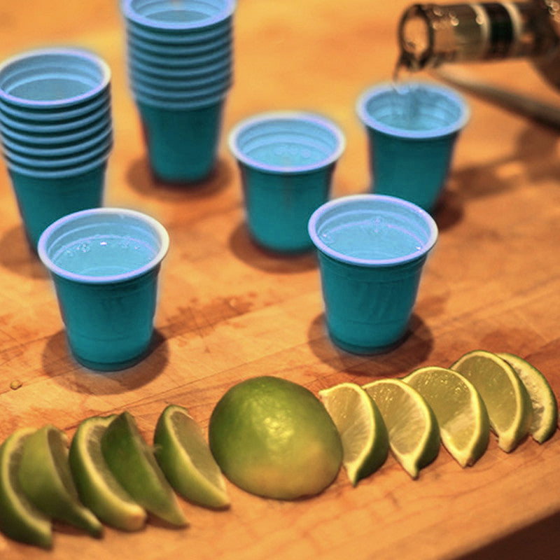 100 Shooters en Plastique Turquoises Réutilisables 4cl